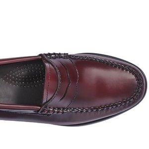 Authentic Bass WEEJUNS Penny Loafers 6